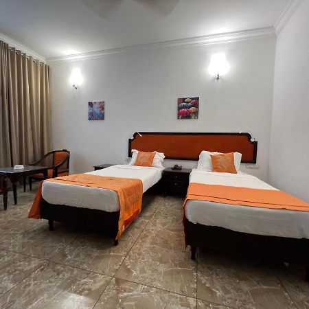 Ats Willingdon Hotel Kochi Eksteriør bilde