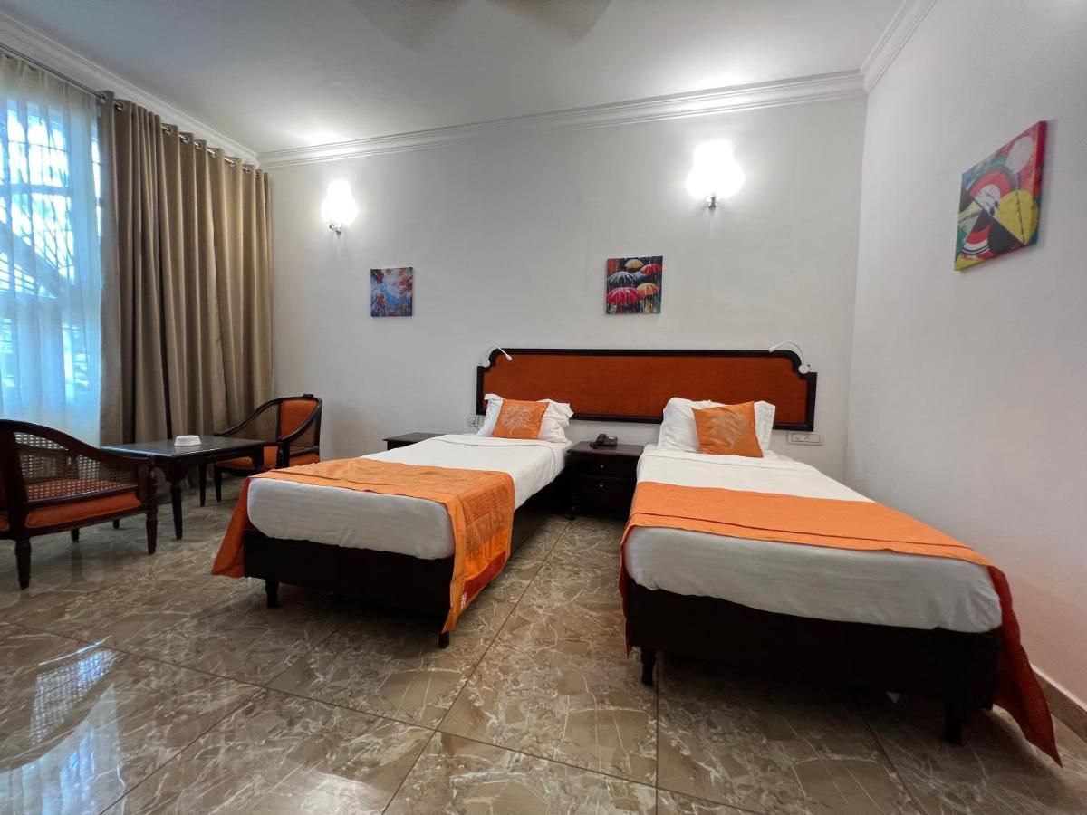 Ats Willingdon Hotel Kochi Eksteriør bilde