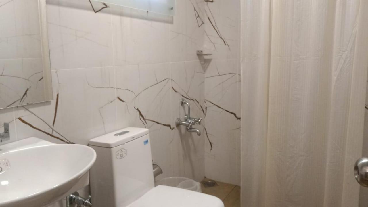 Ats Willingdon Hotel Kochi Eksteriør bilde
