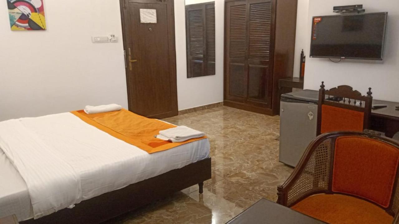 Ats Willingdon Hotel Kochi Eksteriør bilde