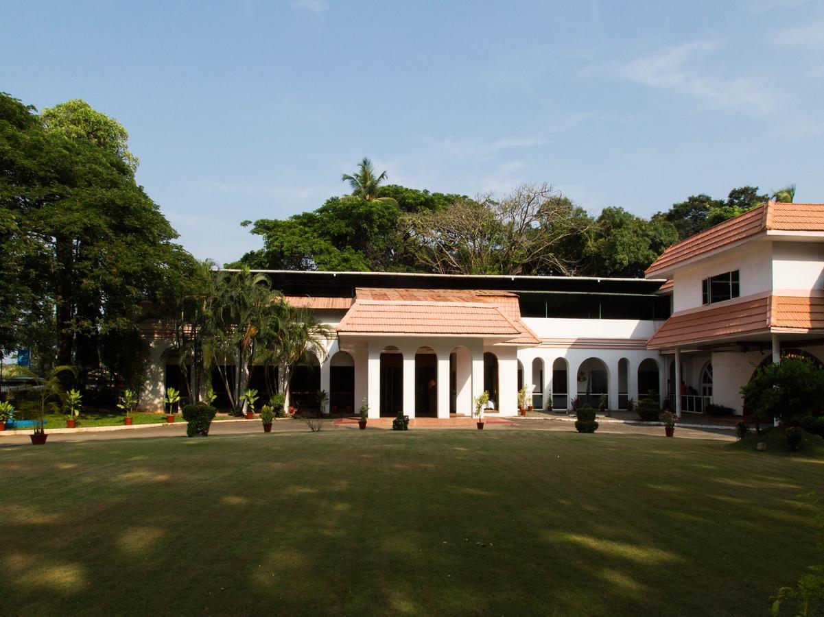 Ats Willingdon Hotel Kochi Eksteriør bilde