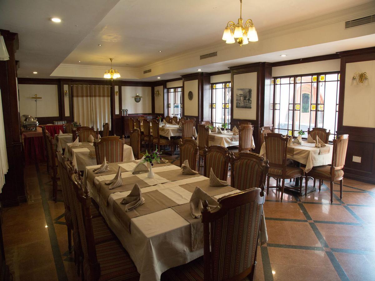 Ats Willingdon Hotel Kochi Eksteriør bilde