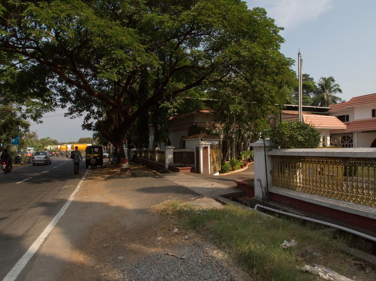 Ats Willingdon Hotel Kochi Eksteriør bilde