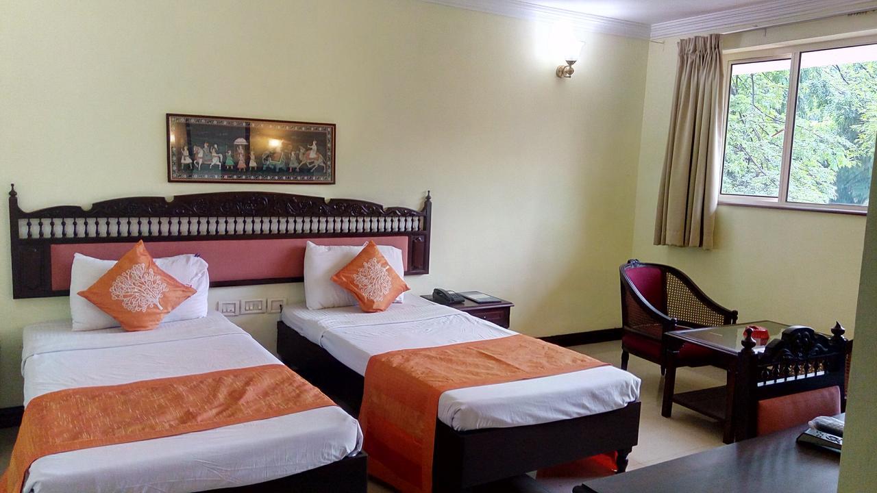 Ats Willingdon Hotel Kochi Eksteriør bilde