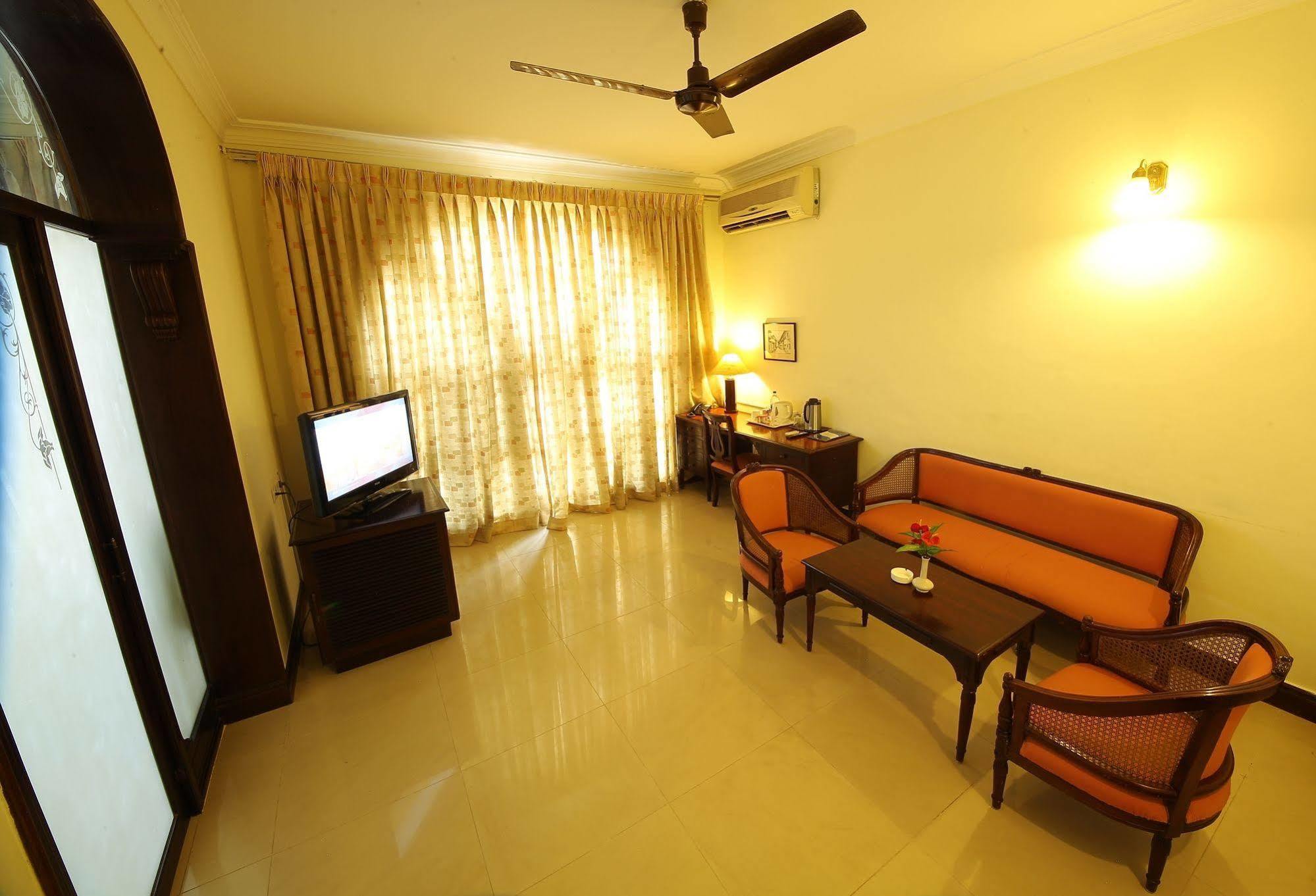 Ats Willingdon Hotel Kochi Eksteriør bilde
