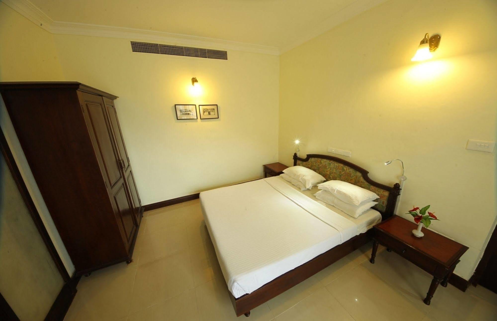 Ats Willingdon Hotel Kochi Eksteriør bilde