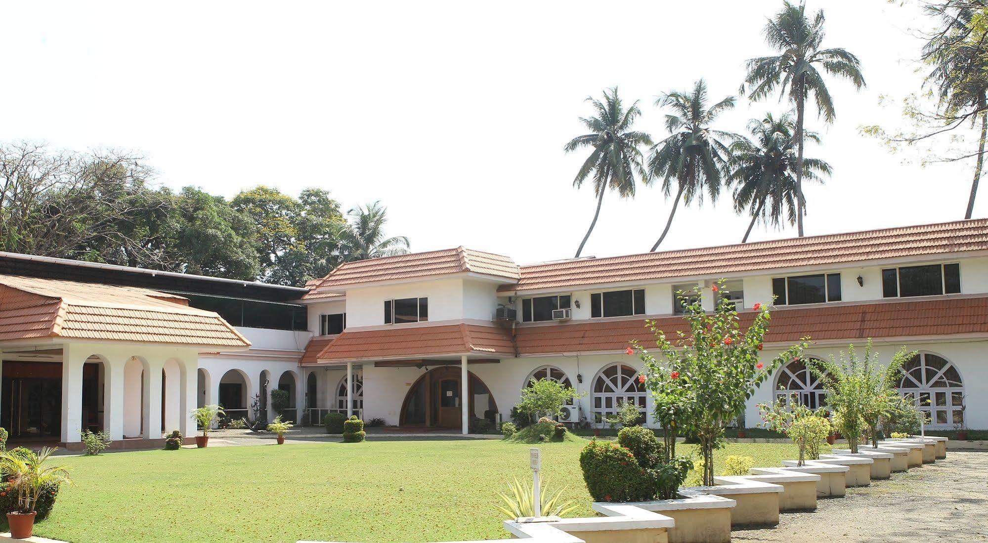 Ats Willingdon Hotel Kochi Eksteriør bilde